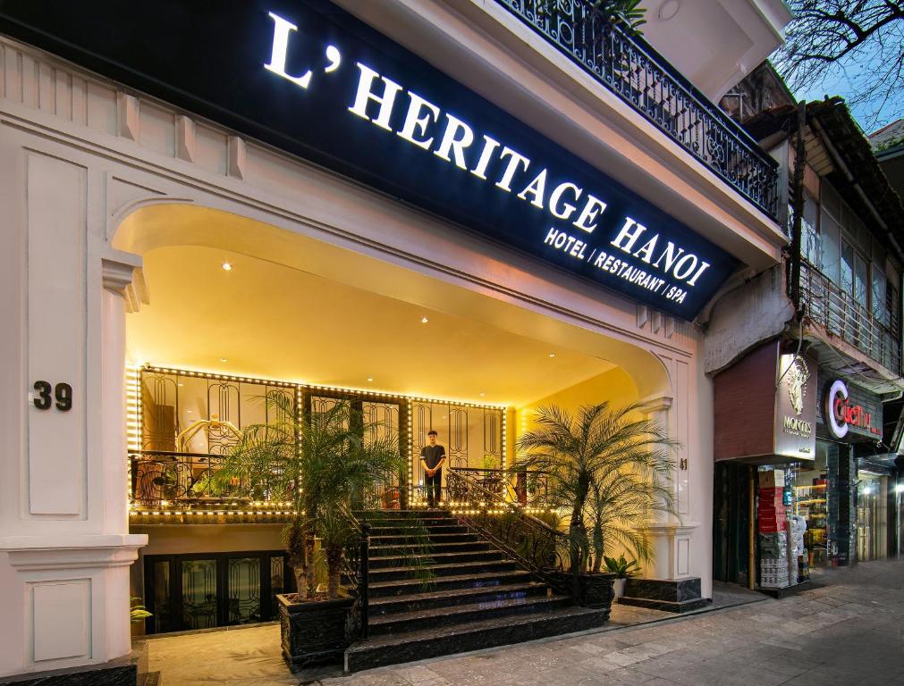 El edificio en el que está el hotel
