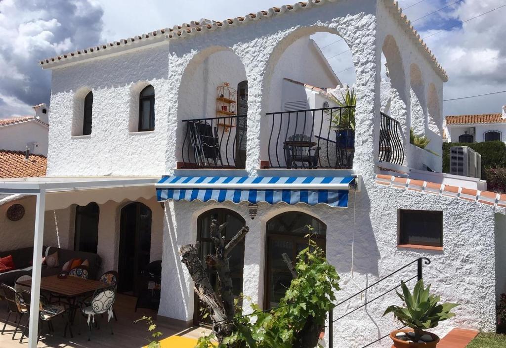 Zdjęcie z galerii obiektu Ker Sonrisa w mieście Nerja