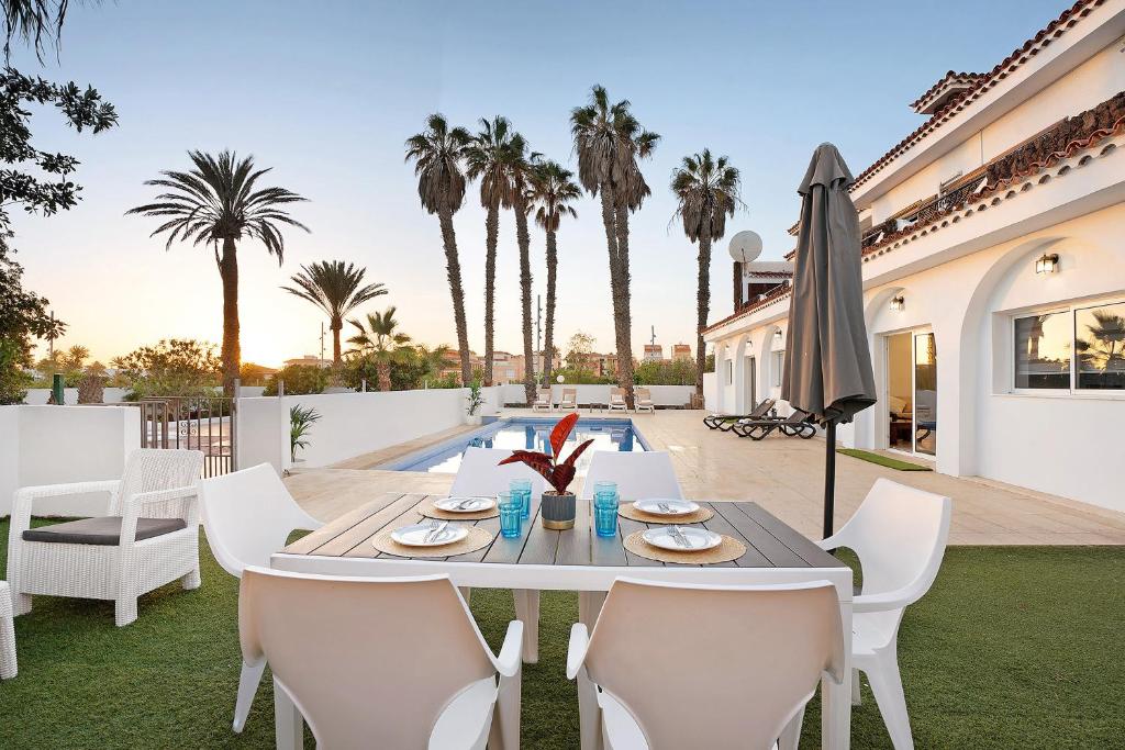 Fotografie z fotogalerie ubytování Apartment Trébol Planta Baja 4 hab v destinaci Arona