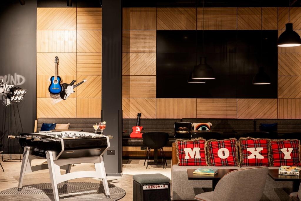 Moxy Glasgow SEC - Resim 8
