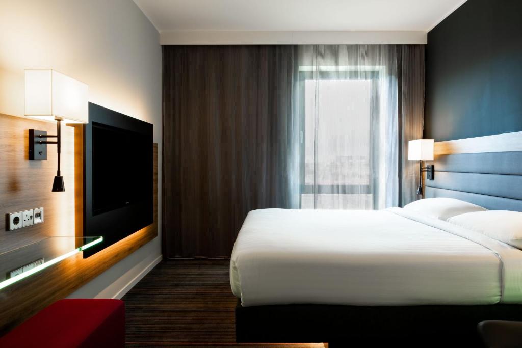 Moxy Glasgow SEC - Resim 12