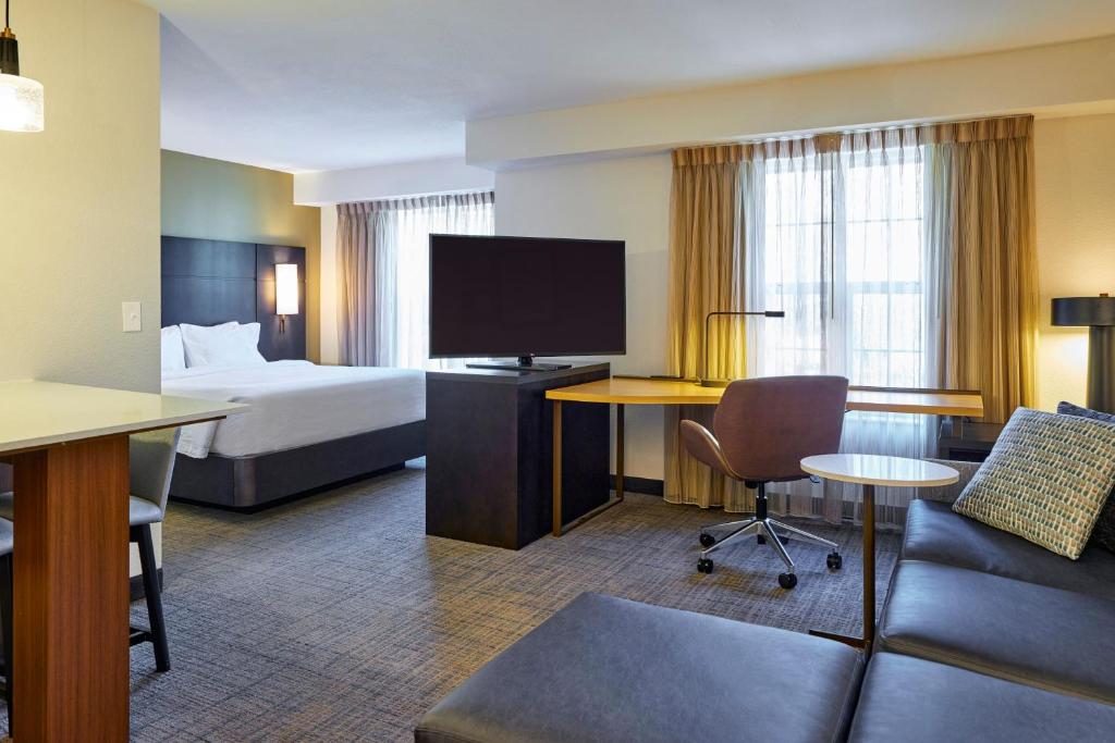 Postel nebo postele na pokoji v ubytování Residence Inn Eugene Springfield