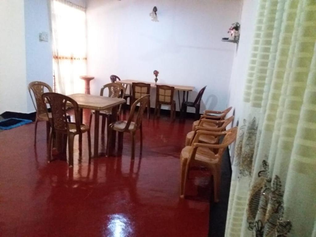 Posezení v ubytování Kumudu Holiday Home