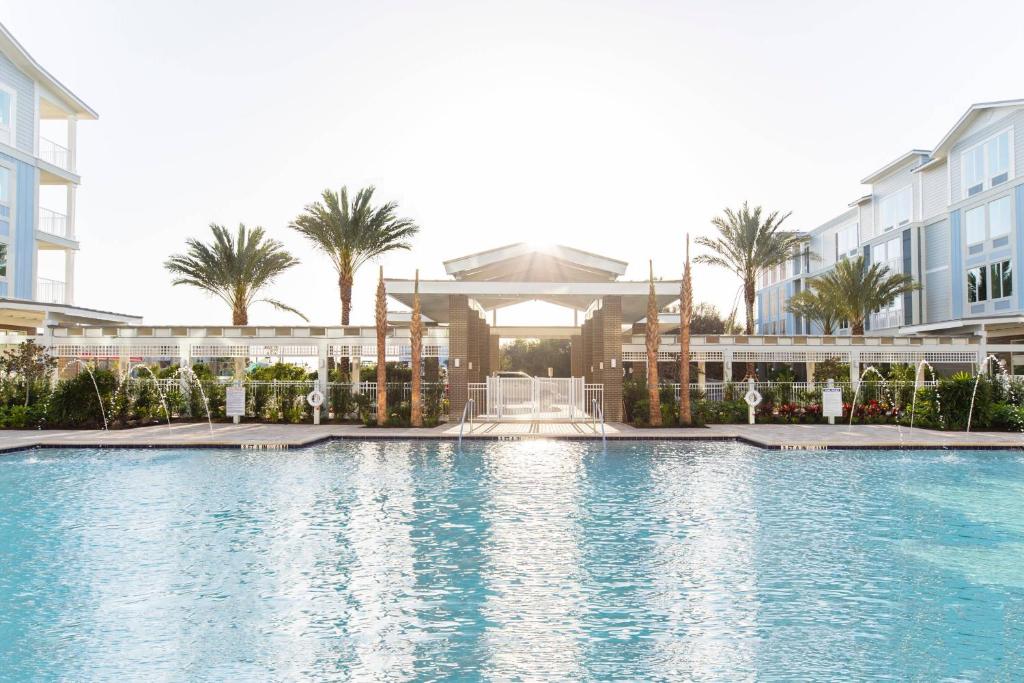 Бассейн в SpringHill Suites by Marriott Amelia Island или поблизости