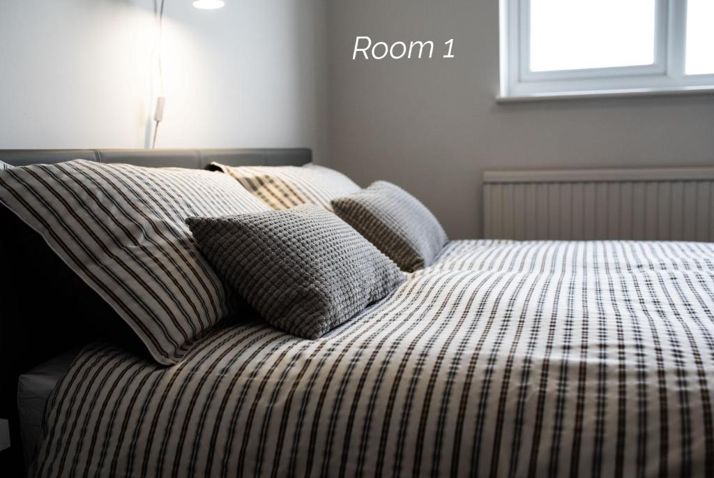 Town House Chantry - With Self Check In and Free Parking - Rooms at ipswichdigs 2