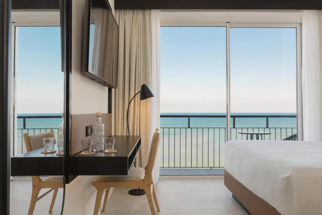 Hotel Riomar, Ibiza, a Tribute Portfolio Hotel - Deluxe King Room With Sea View