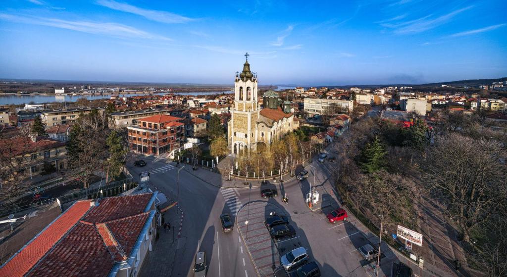 Nespecifikovaný výhled na destinaci Svištov nebo výhled na město při pohledu z bed and breakfast