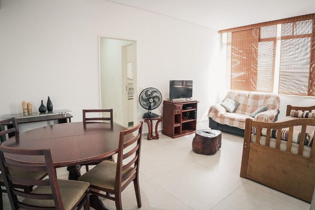 Leblon Aconchegante - Two-Bedroom Apartment