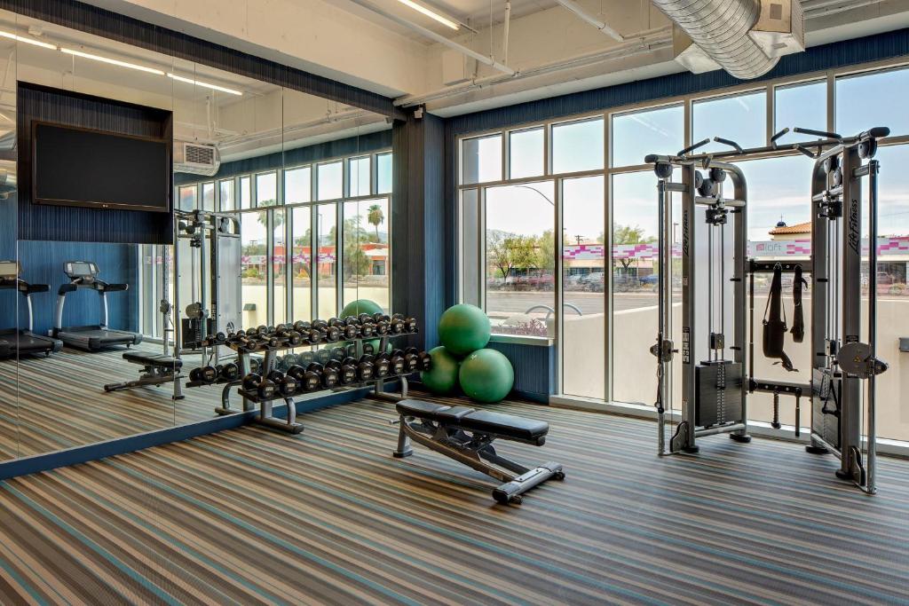 Fitness centrum a/nebo fitness zařízení v ubytování Aloft Tucson University