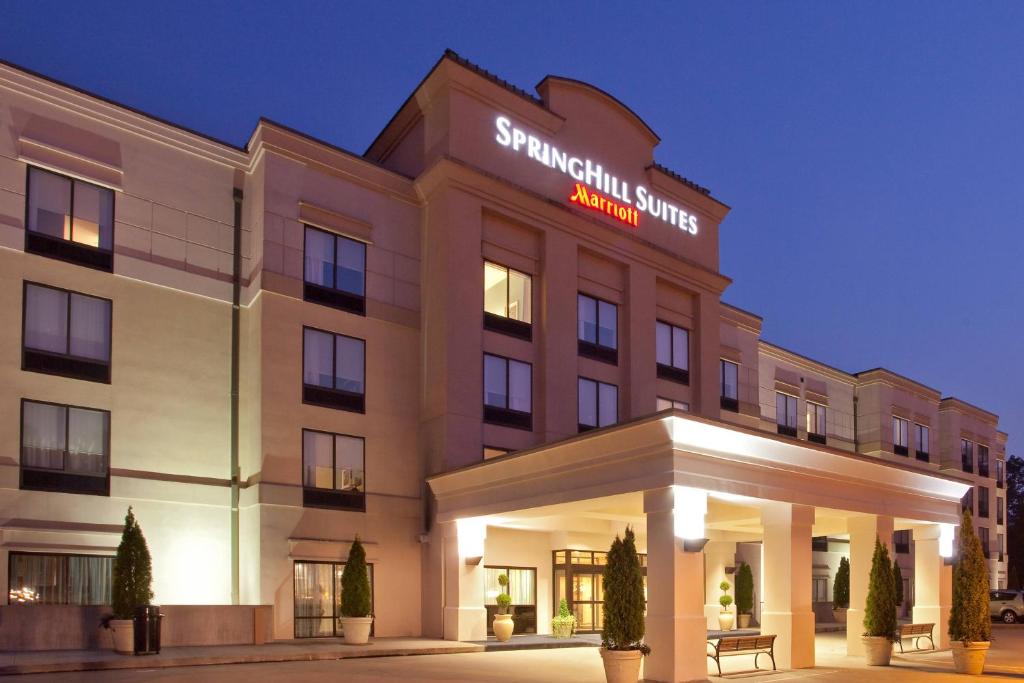 una representación del hotel de suites Spartanburg en SpringHill Suites by Marriott Tarrytown Westchester County en Tarrytown