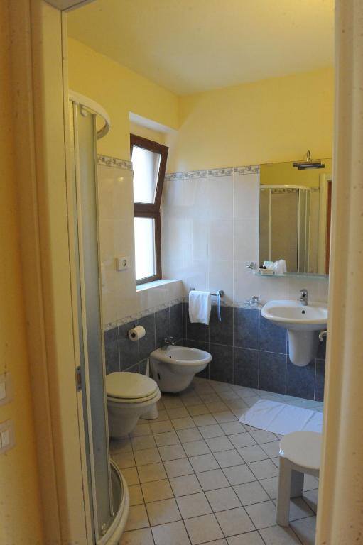 Łazienka w obiekcie Hotel Saturno Fonte Pura