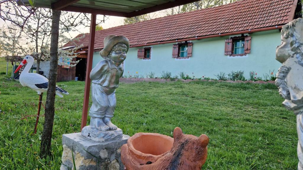 Zahrada ubytování La sălaşul fermecat în Cheile Carasului