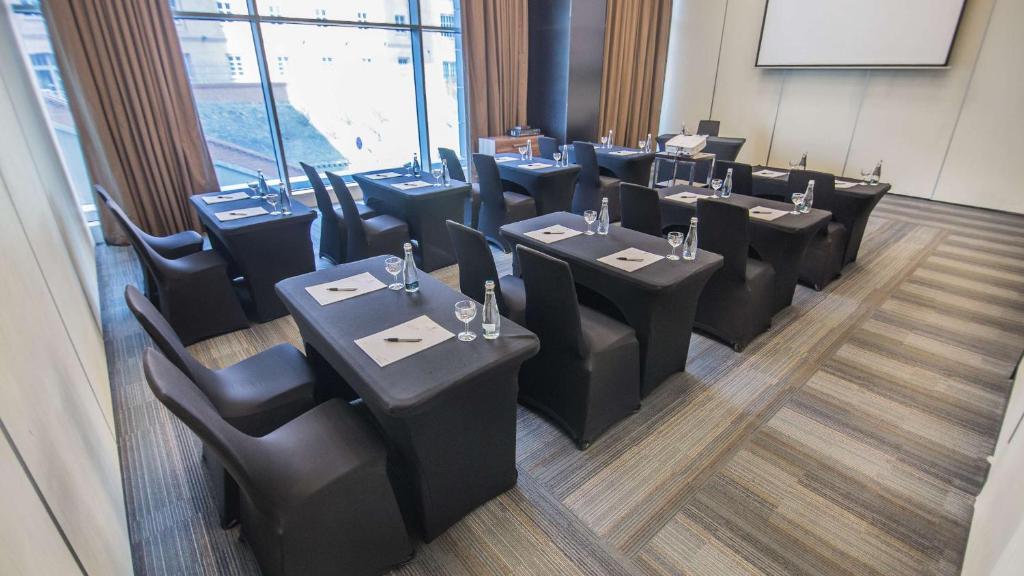 Ein Sitzbereich in der Unterkunft Andersia Hotel & Spa Poznan, a member of Radisson Individuals