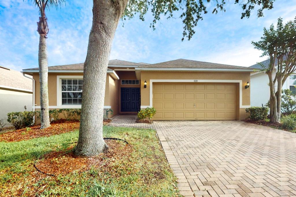 Vacation Home The Kensington Retreat Legacy Park, Davenport, FL