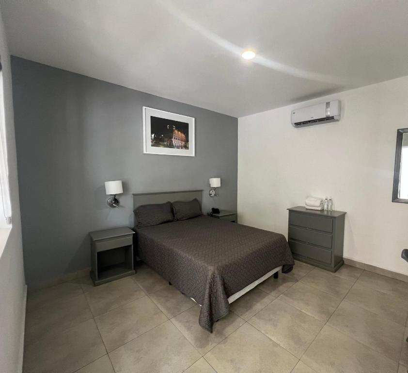 Hotel Nuve Gomez Palacio - Standard Queen Room