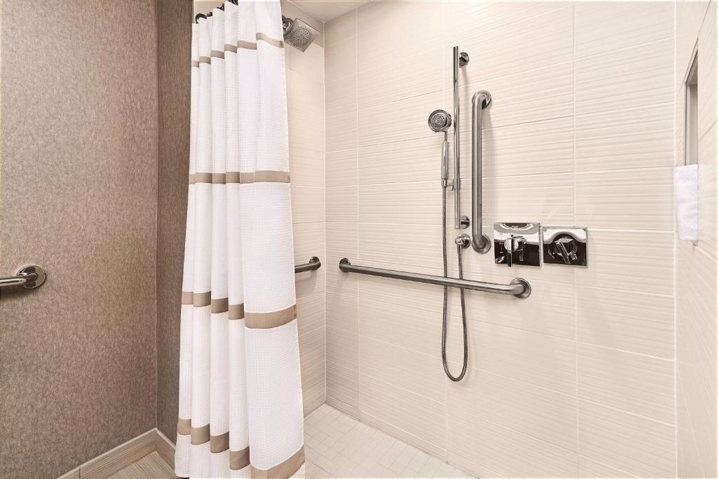 Cleveland Marriott East - 