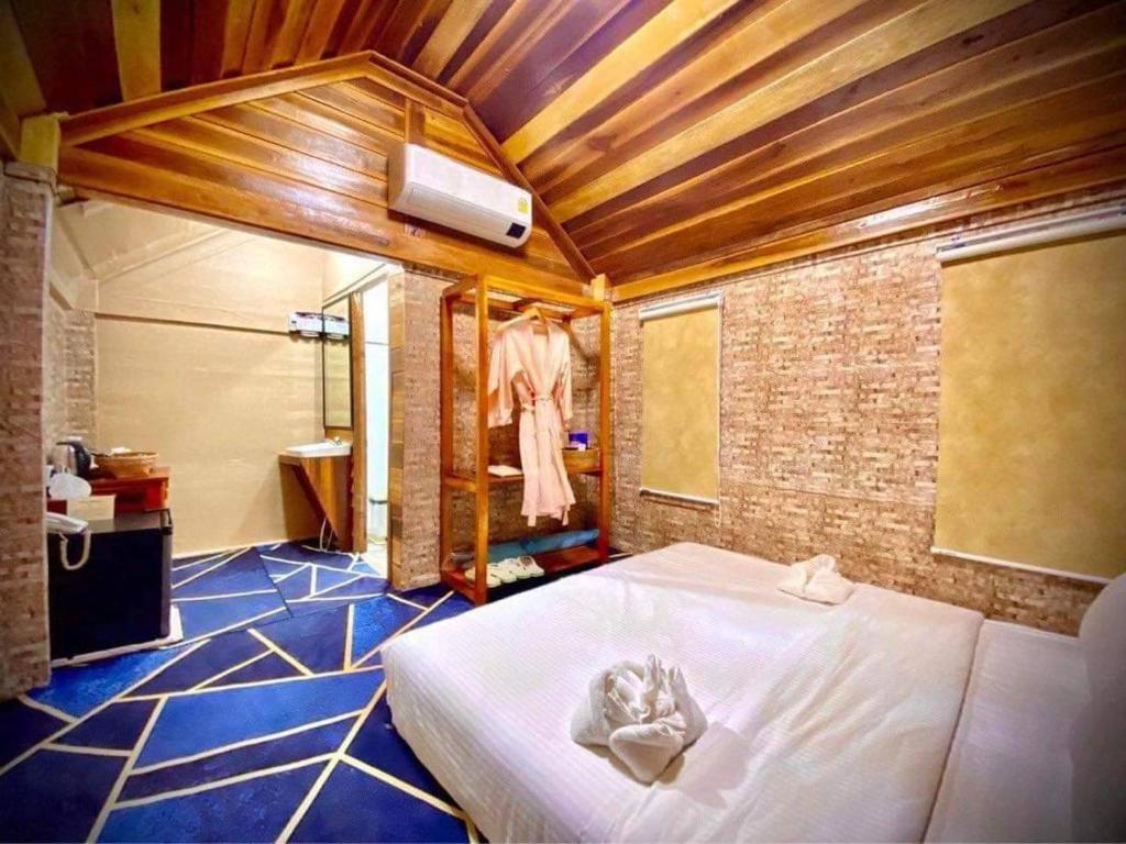 Damnak Borey Resort - Casa De Madera