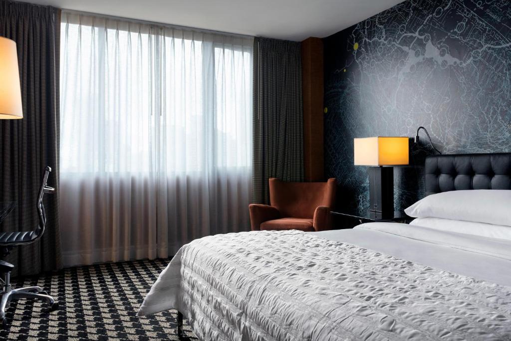 Le Meridien Charlotte photo