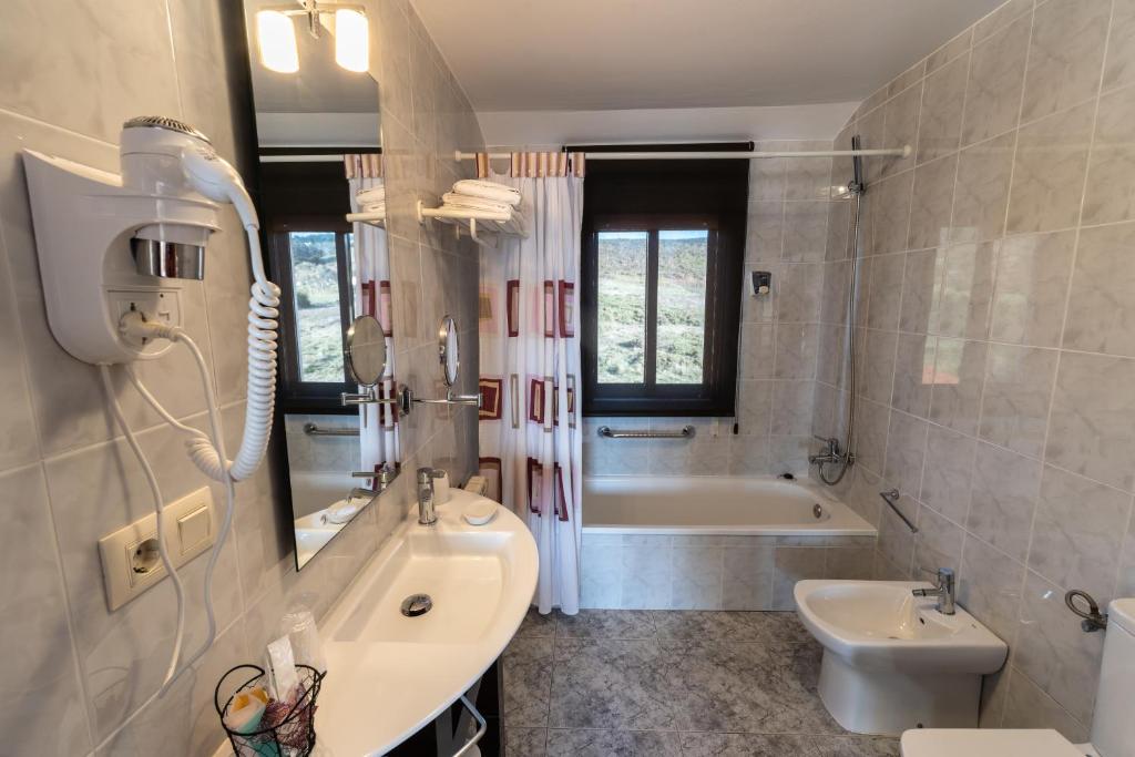 Un baño de Casa da Vasca