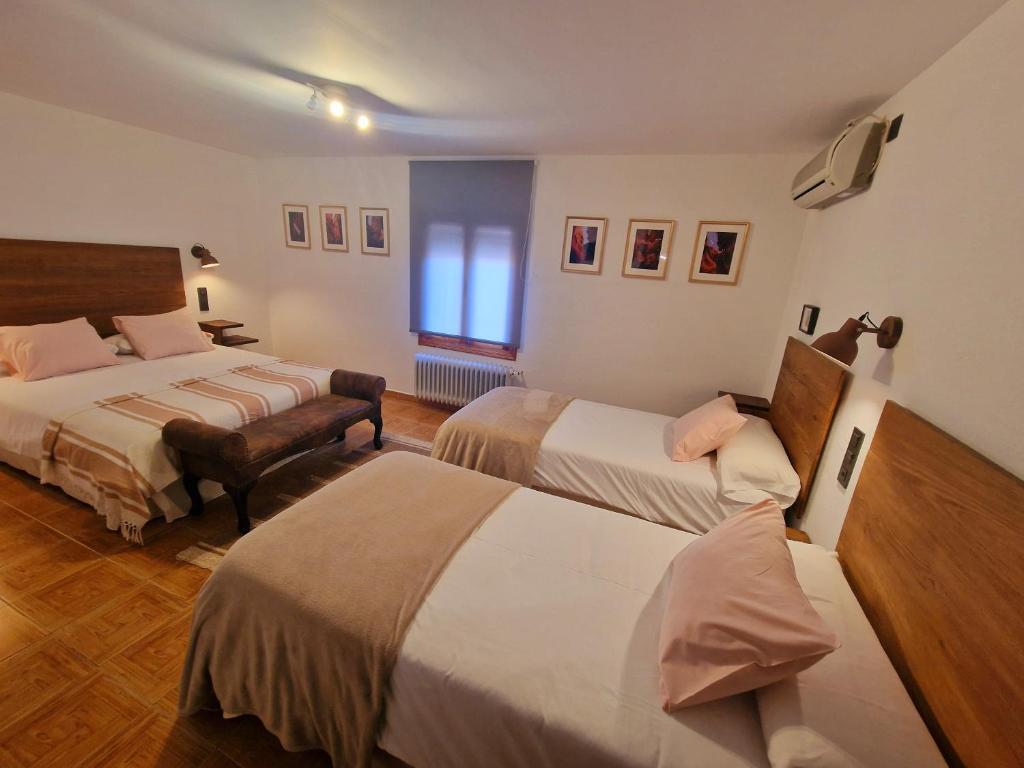 Hostal La Colonial - Vierpersoonskamer