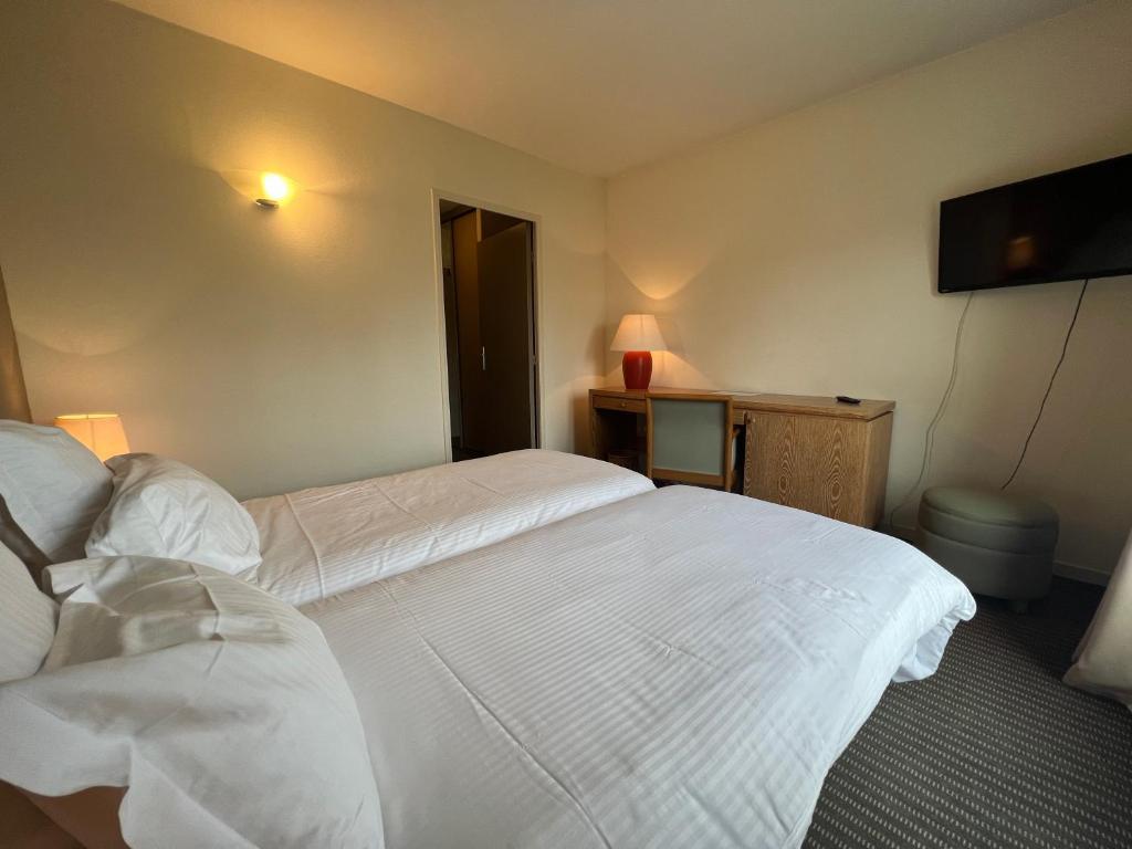 Le Pré Saint Germain - Standard Twin Room