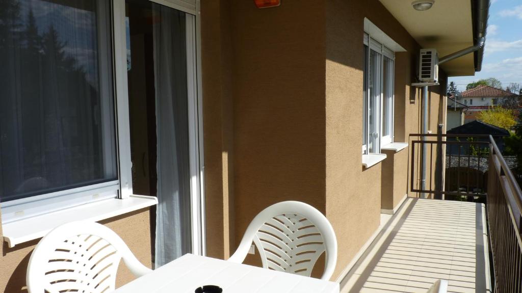 Balkón alebo terasa v ubytovaní Azur Wellness Apartman