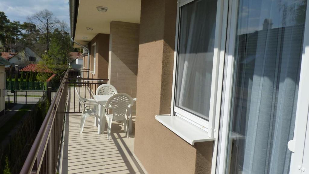 Balkón alebo terasa v ubytovaní Azur Wellness Apartman