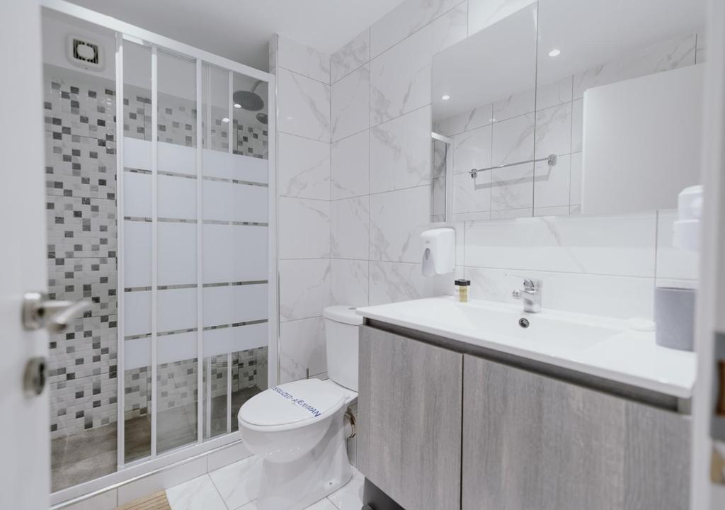 ROH Suites - Resim 43
