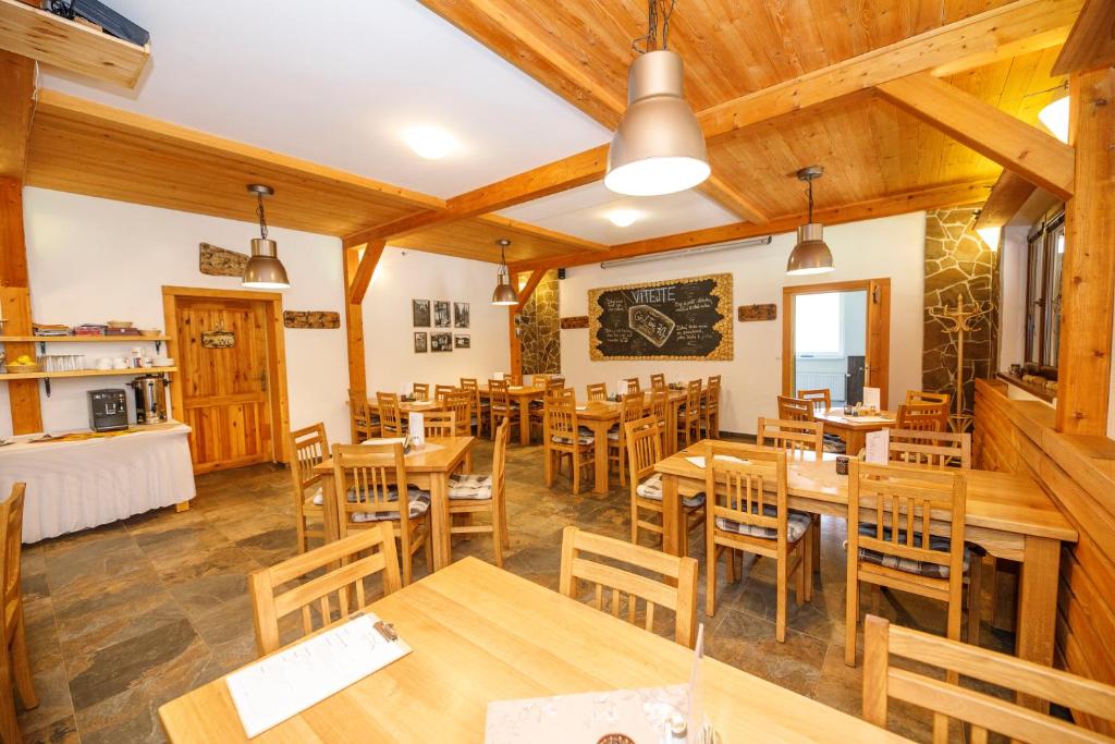 Restaurace v ubytování Pod Břesteckou skalou