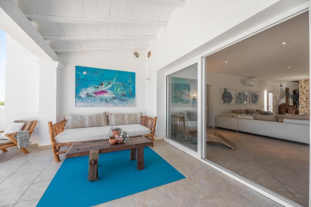 Villa Horizonte - Eivillas Ibiza, Port Des Torrent – Updated 2024.