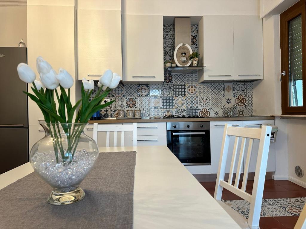 A kitchen or kitchenette at Anema & Core Home