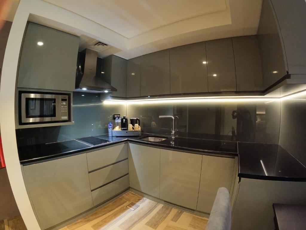 Khalidia Palace Hotel Dubai by Mourouj Gloria