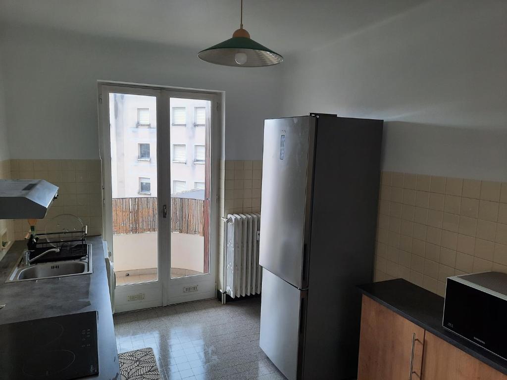 Kuchyňa alebo kuchynka v ubytovaní Ruthen'Stay 1 bedroom Apartment