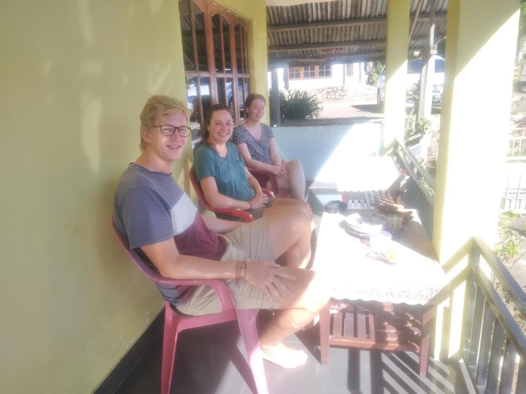 Mushtinal Guest House - Deluxe Double Room (2 Adults + 1 Child)