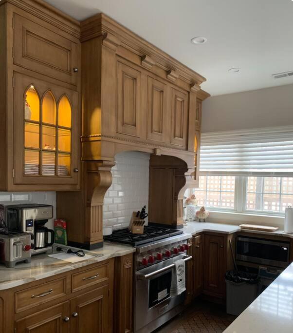 Historic Cleveland Heights Carriage House!, Cleveland Heights (updated