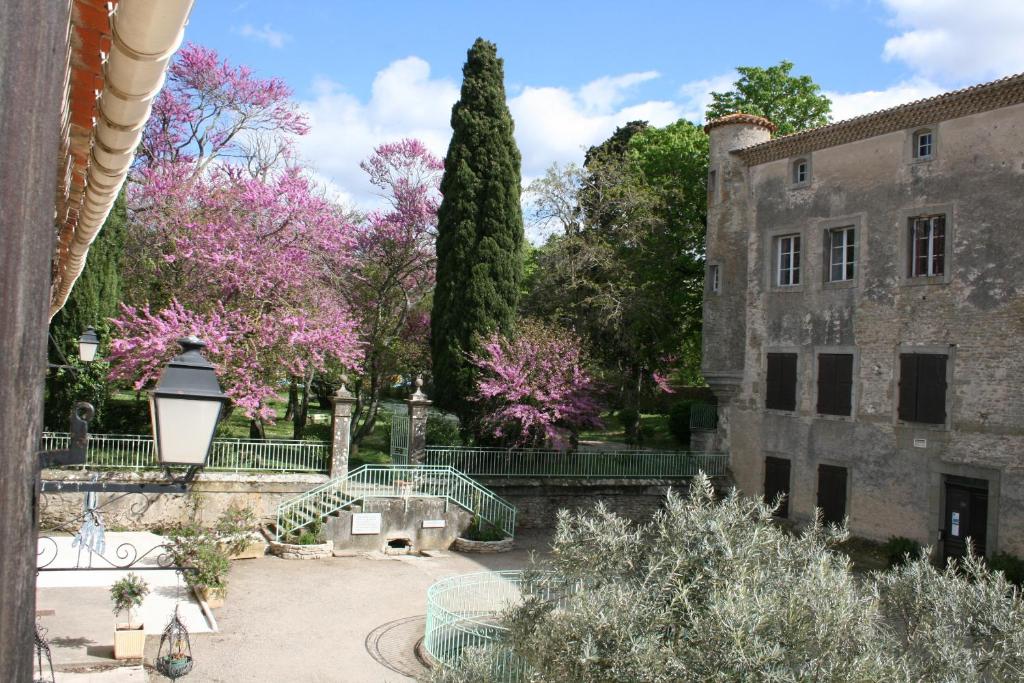 Gallery image of Castel chambres in Malves-en-Minervois