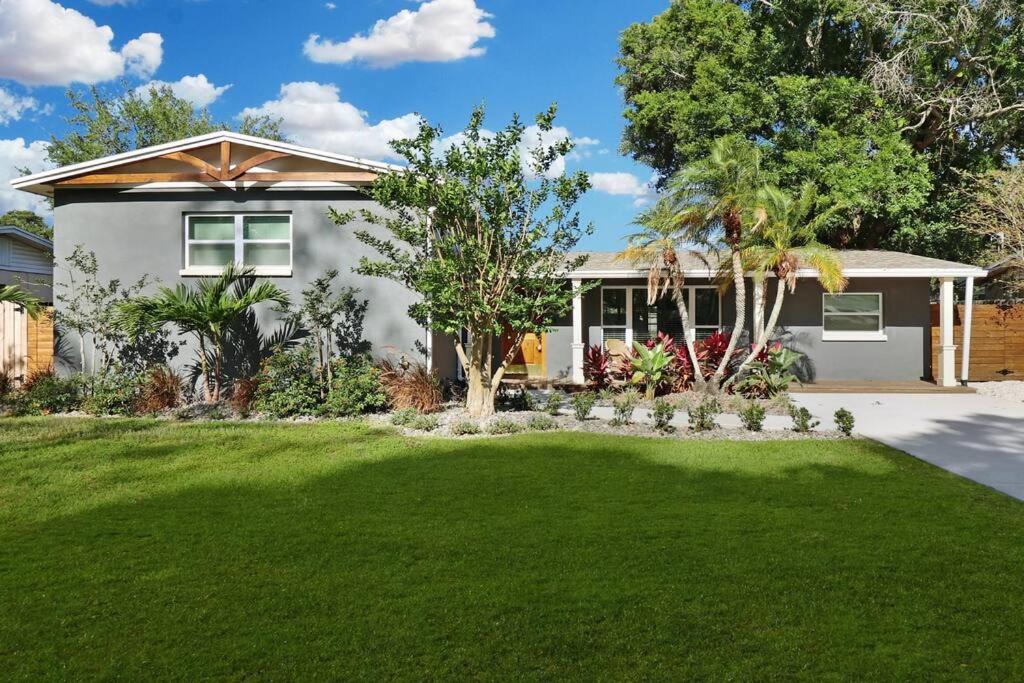 Palm Tree Paradise Tampa Pool Home, Tampa (updated prices 2024)