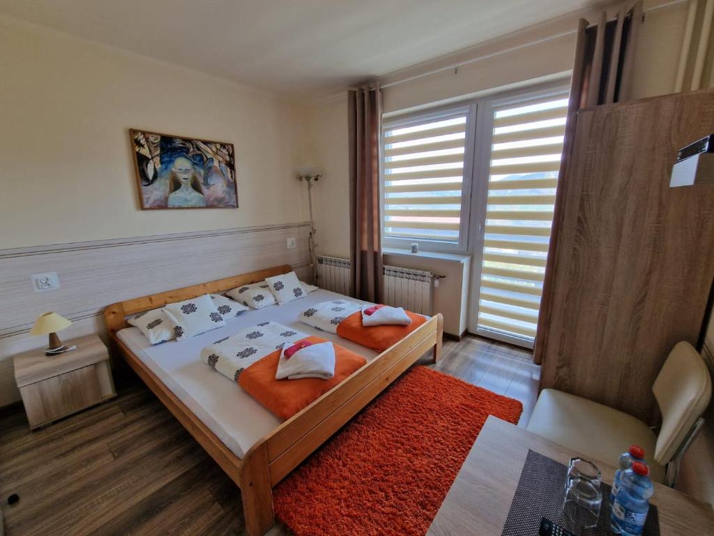Irena - Quarto Duplo Com Varanda