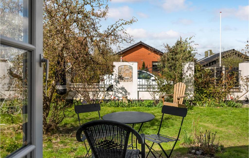 Zahrada ubytování 2 Bedroom Cozy Home In København S