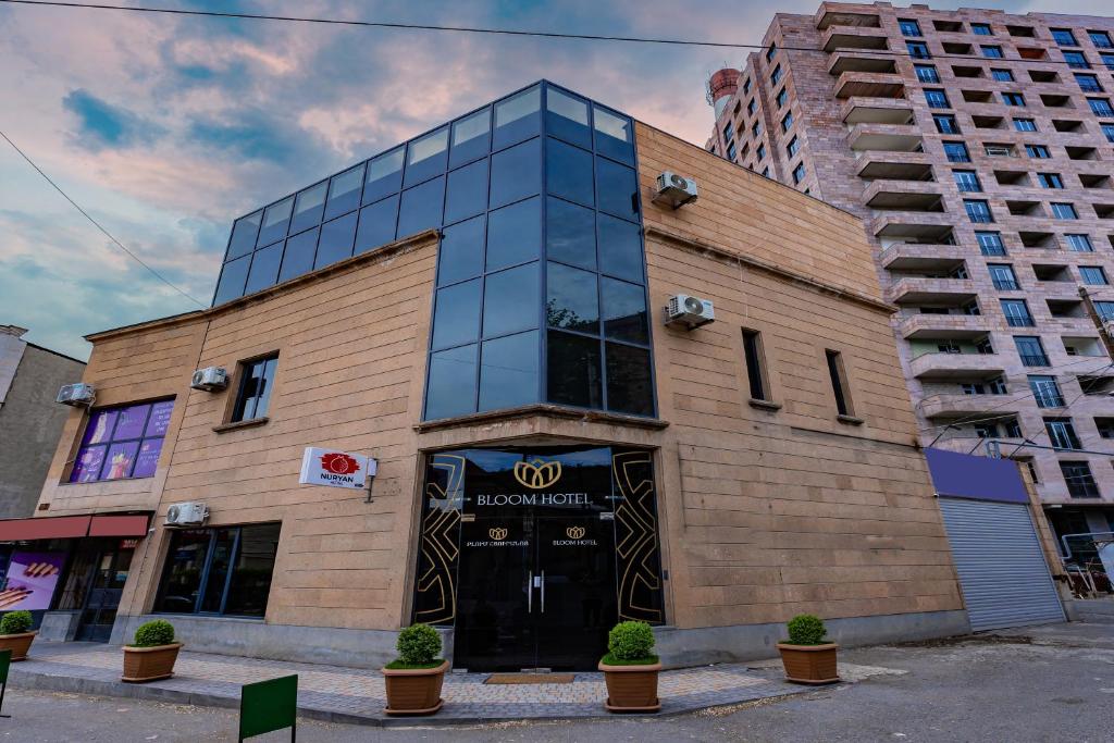 Budova, kde se hotel nachází