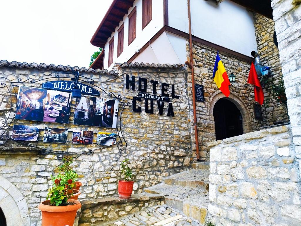 Fotografie z fotogalerie ubytování Guva Mangalem Hotel Restaurant v destinaci Berat