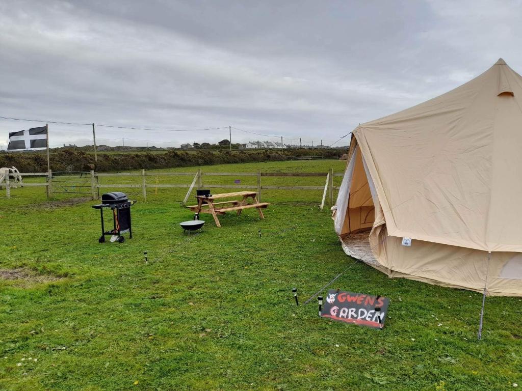 Syds Corner bell tent, St Just – Updated 2023 Prices