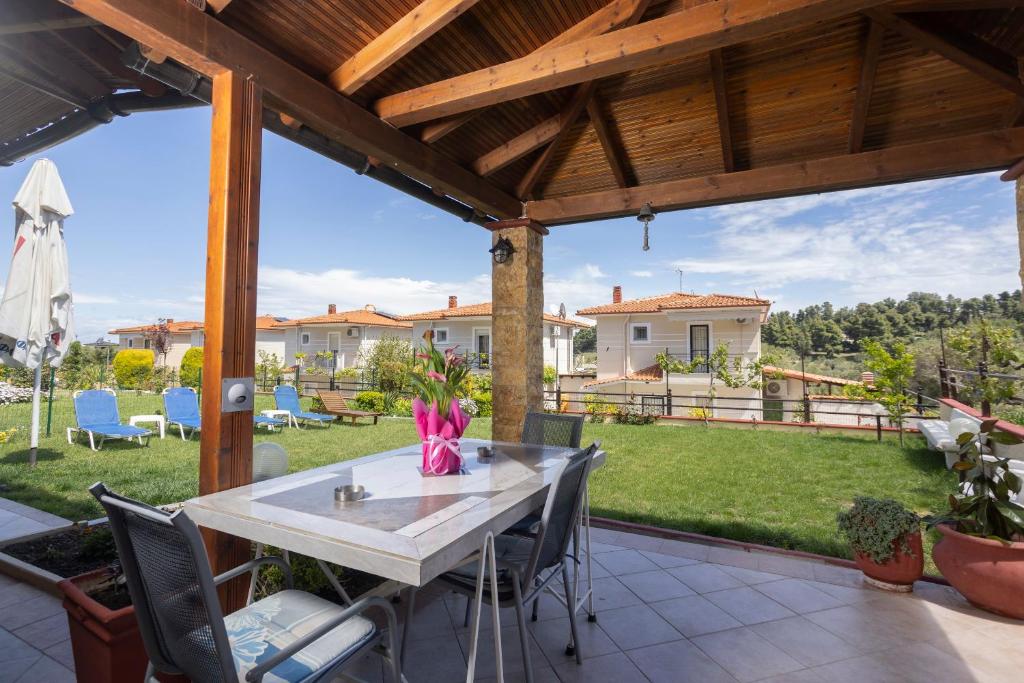 Ogród w obiekcie Holiday Villa