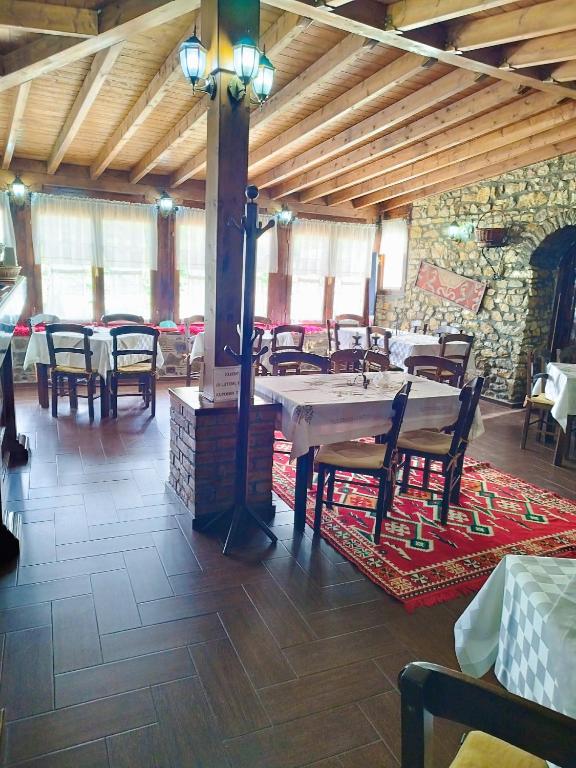 Posezení v ubytování Guva Mangalem Hotel Restaurant