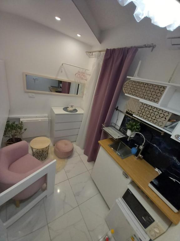 Barko apartment and rooms - シングルルーム バスルーム付