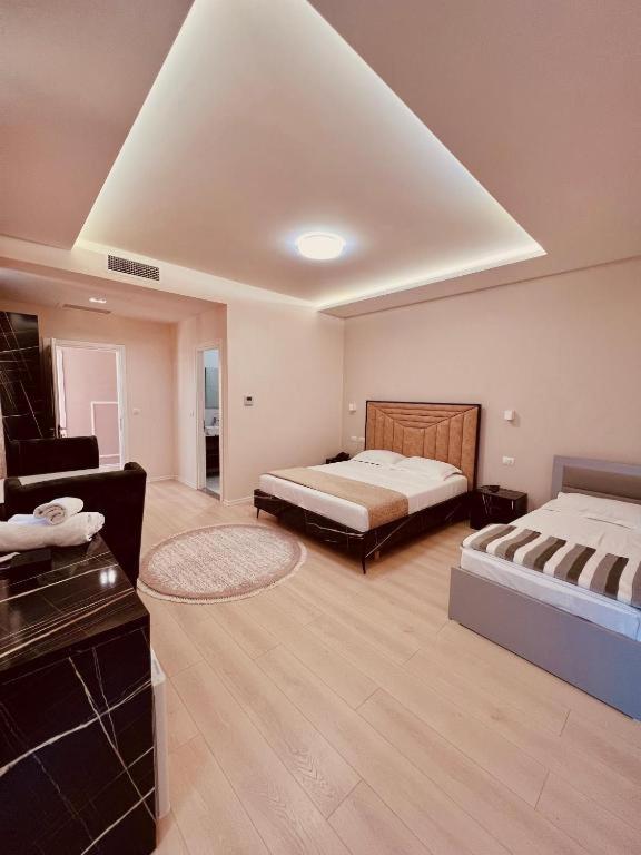 PRINCIPE DEL LAGO - Image 7