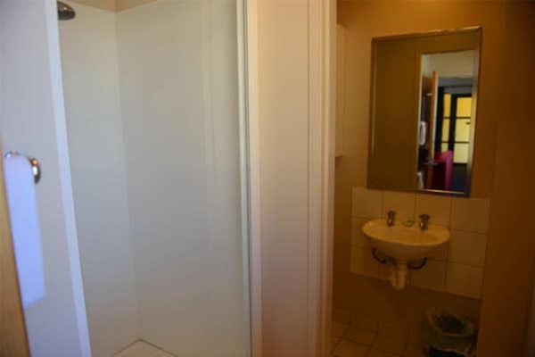 Victoria Court Motor Lodge - Free Parking - Resim 9