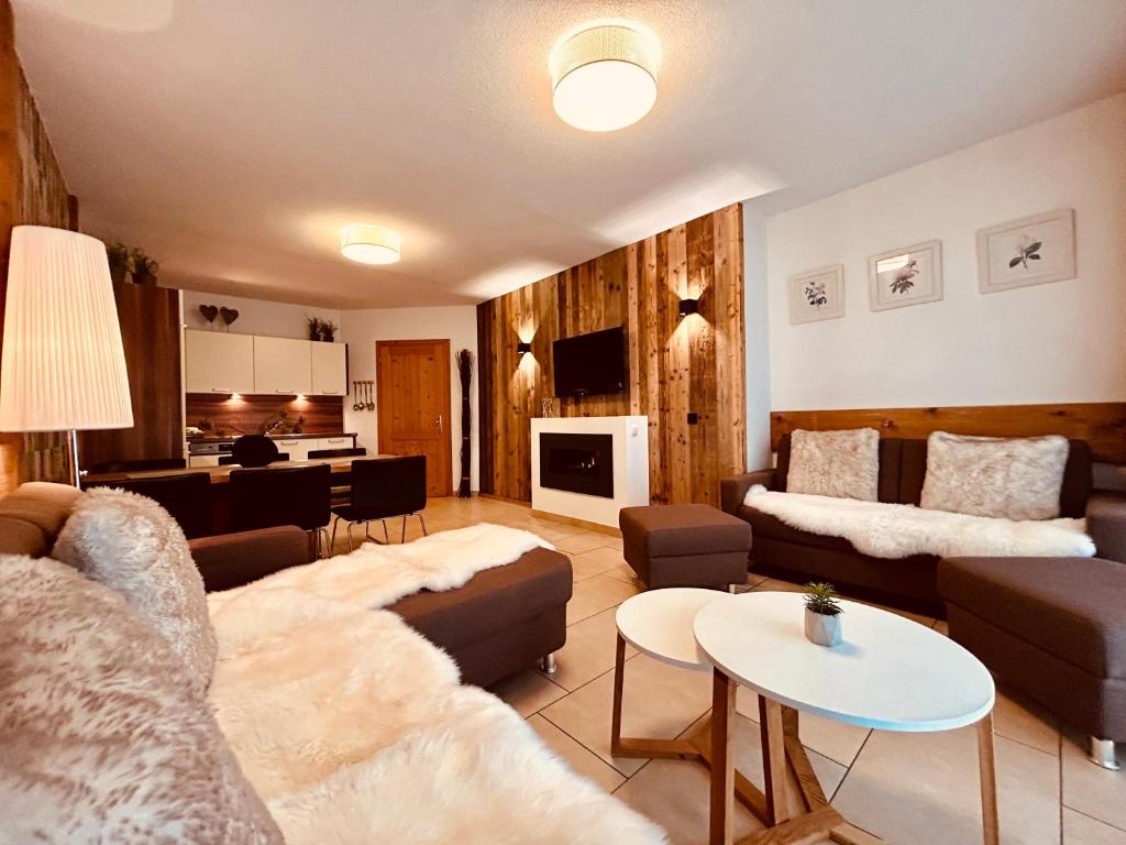 Posezení v ubytování Sonn-Alm Chalet-Apartments