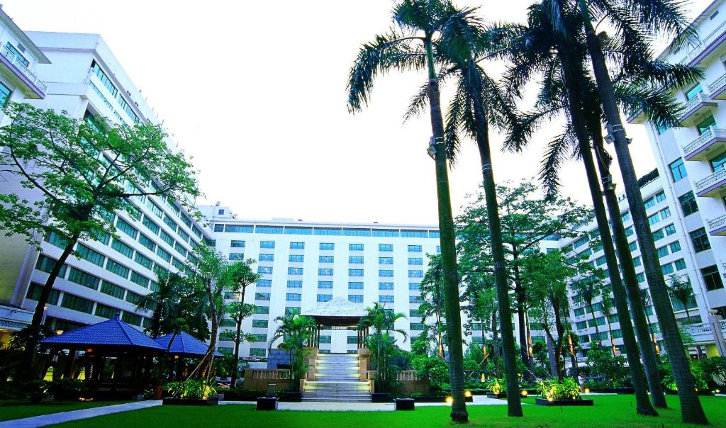 Zahrada ubytování Dong Fang Hotel Guangzhou