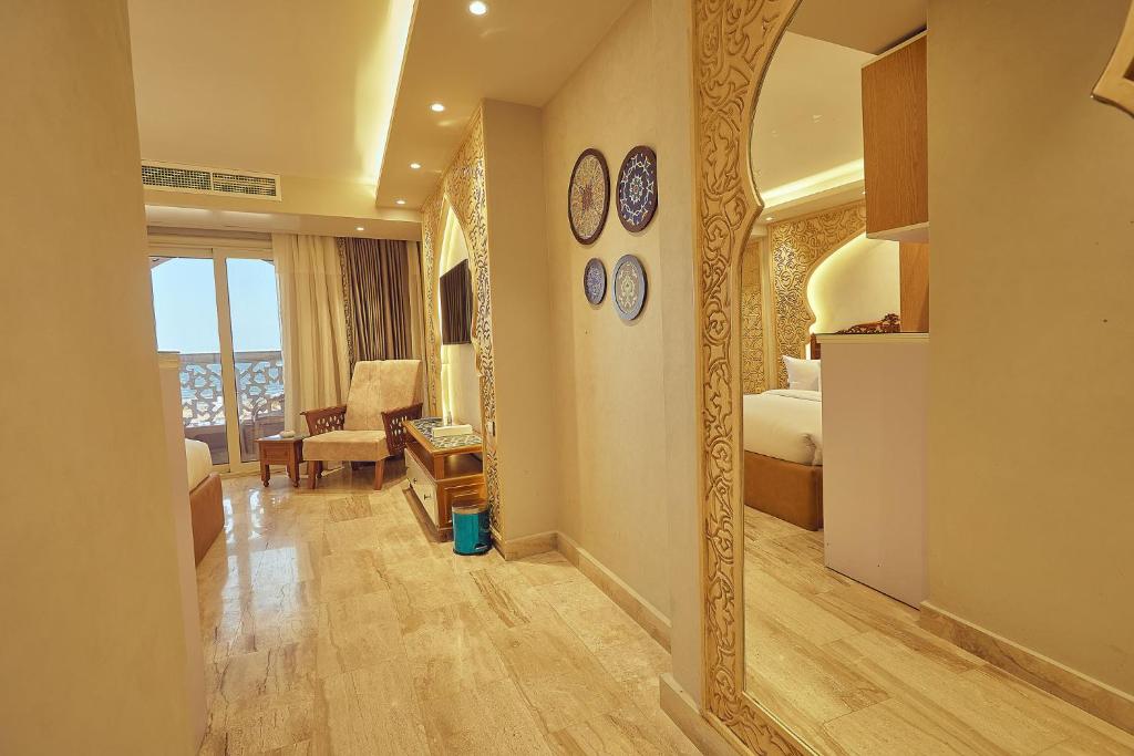 A seating area at Grand Hotel Port Said